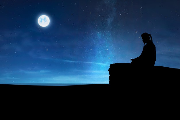 Ketika Dahi Menyentuh Tanah, Langit pun Bergetar: Rahasia Shalat Para Kekasih Allah
